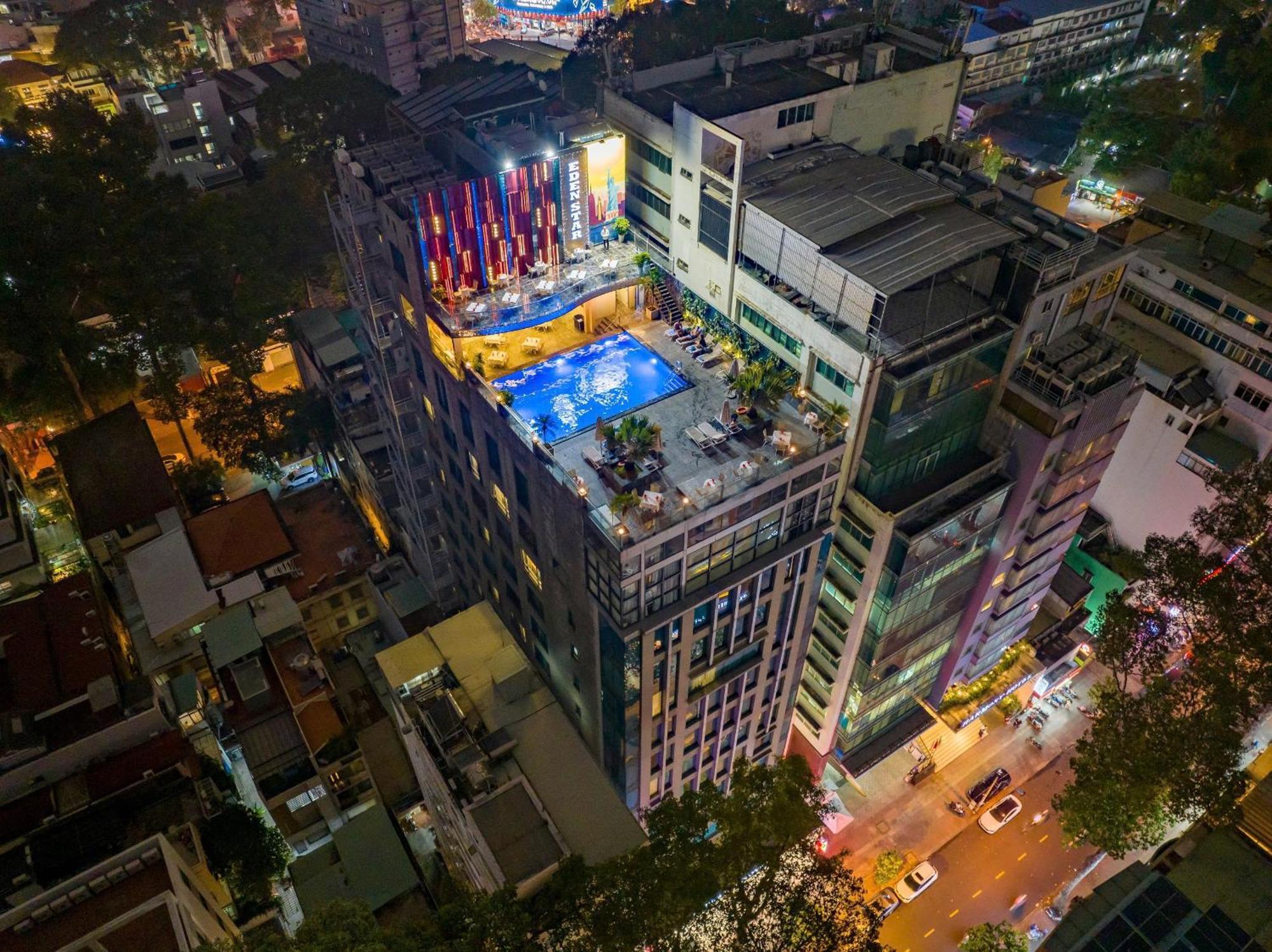 Eden Star Saigon Hotel Хошимин Екстериор снимка